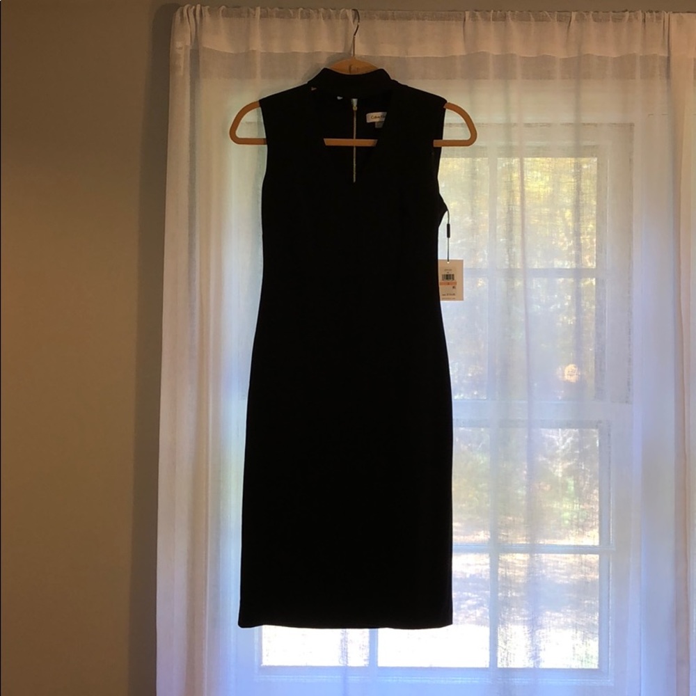 Calvin Klein Size 2 Black Sheath Dress